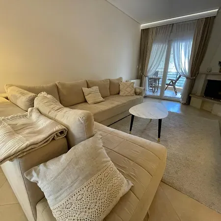 Fterna Family Perea - 2 Bedrooms, Balcony, Near & Airport 아파트 *