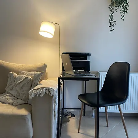 Fterna Family Perea - 2 Bedrooms, Balcony, Near & Airport 아파트 Peraía